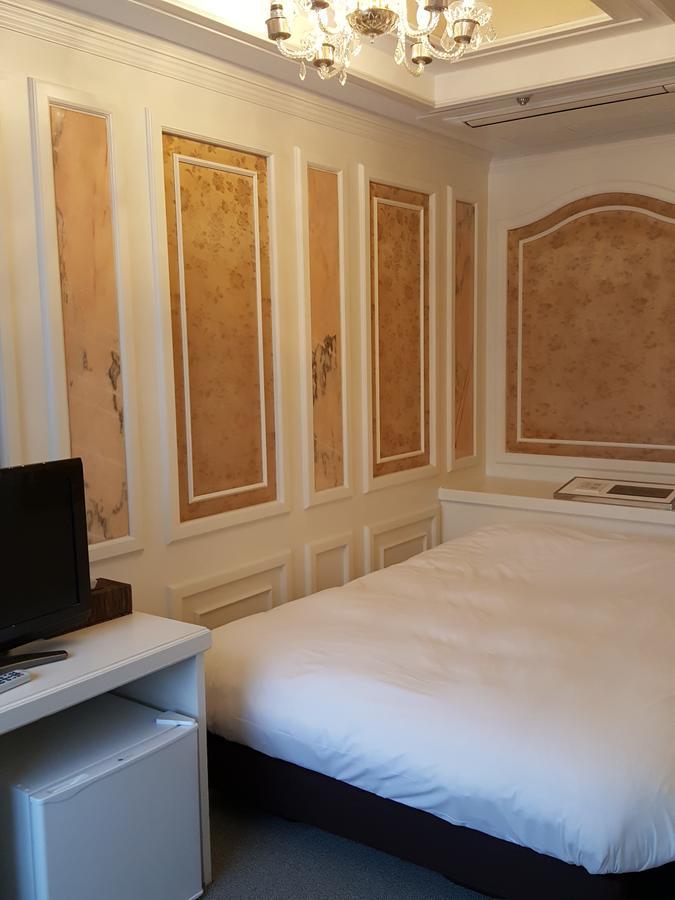 Royal Hotel Shinokubo Tokyo Exterior photo